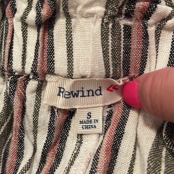 Striped shorts - Picture 6 of 7